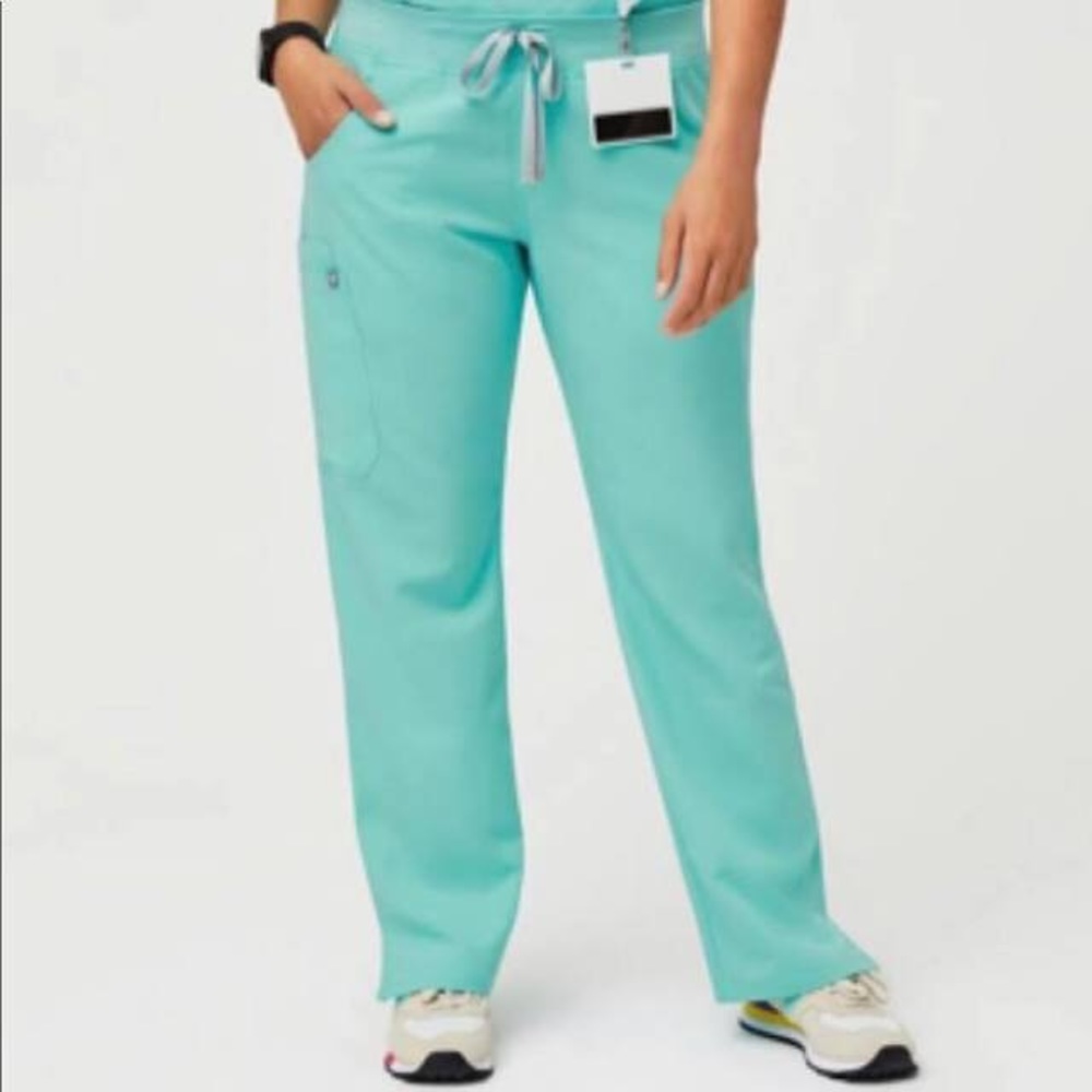 FIGS Kade Cargo Scrub Pants size SMALL